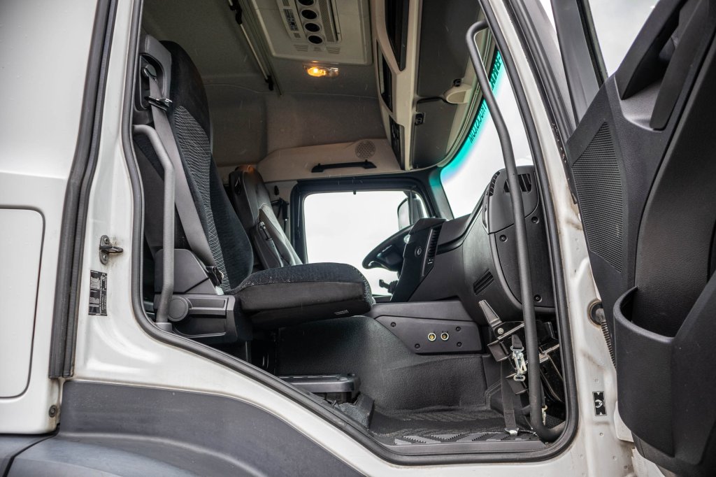 MERCEDES AROCS 1846 LS (No Actros) 2017 E60370 AROCS 1846 LS (No Actros) 2017 1 image 11