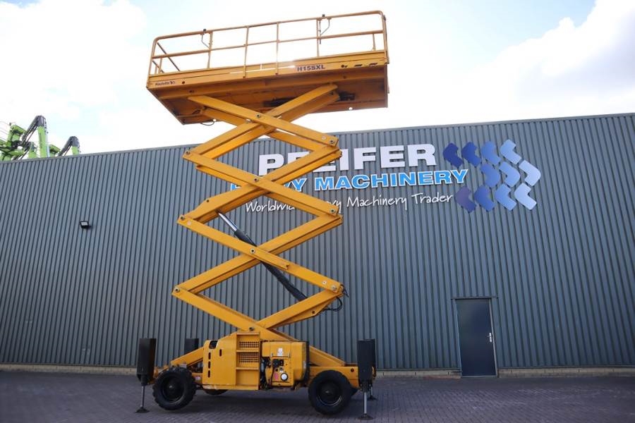 Haulotte H15SXL Diesel, 4x4 Drive, 15m Working Height, 500k 2011 HAULOTTE - H15SXL - 63452 H15SXL Diesel, 4x4 Drive, 15m W...
