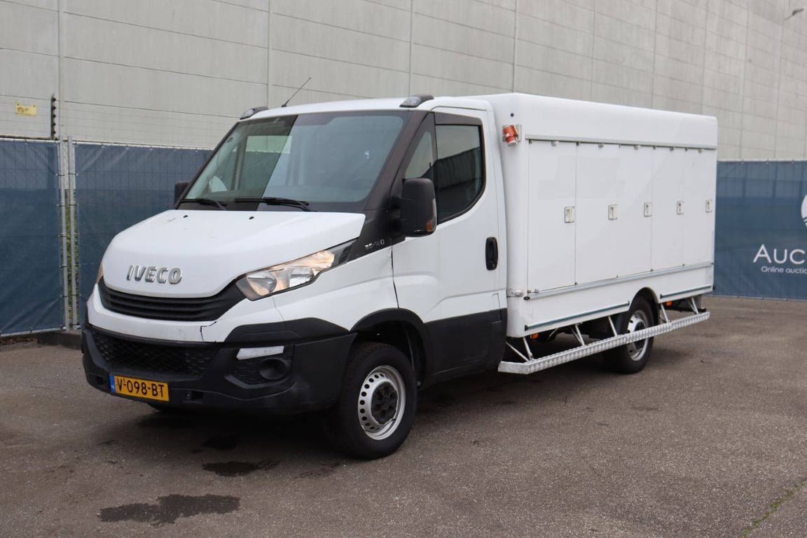 Iveco Daily 35S12 Diesel Box Truck 2016 2016 Daily 35S12 2016 1 image 7