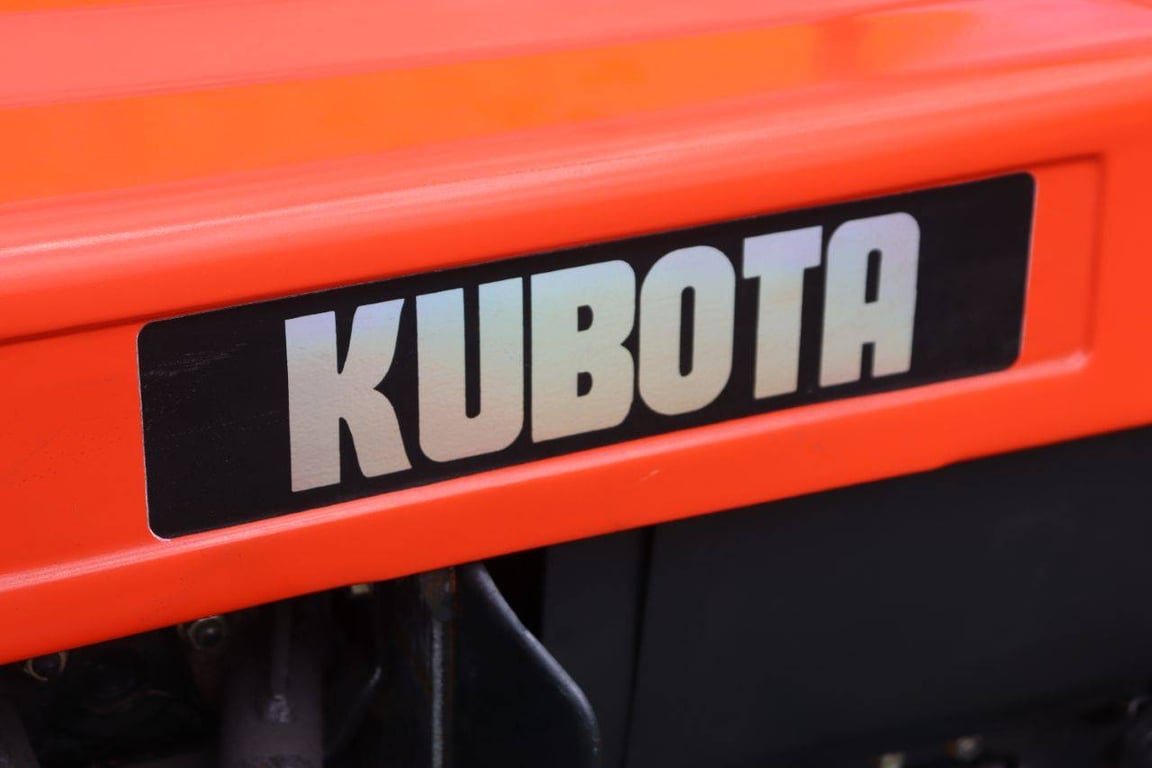 Mini tractor Kubota B7000 Diesel B7000 1 image 14