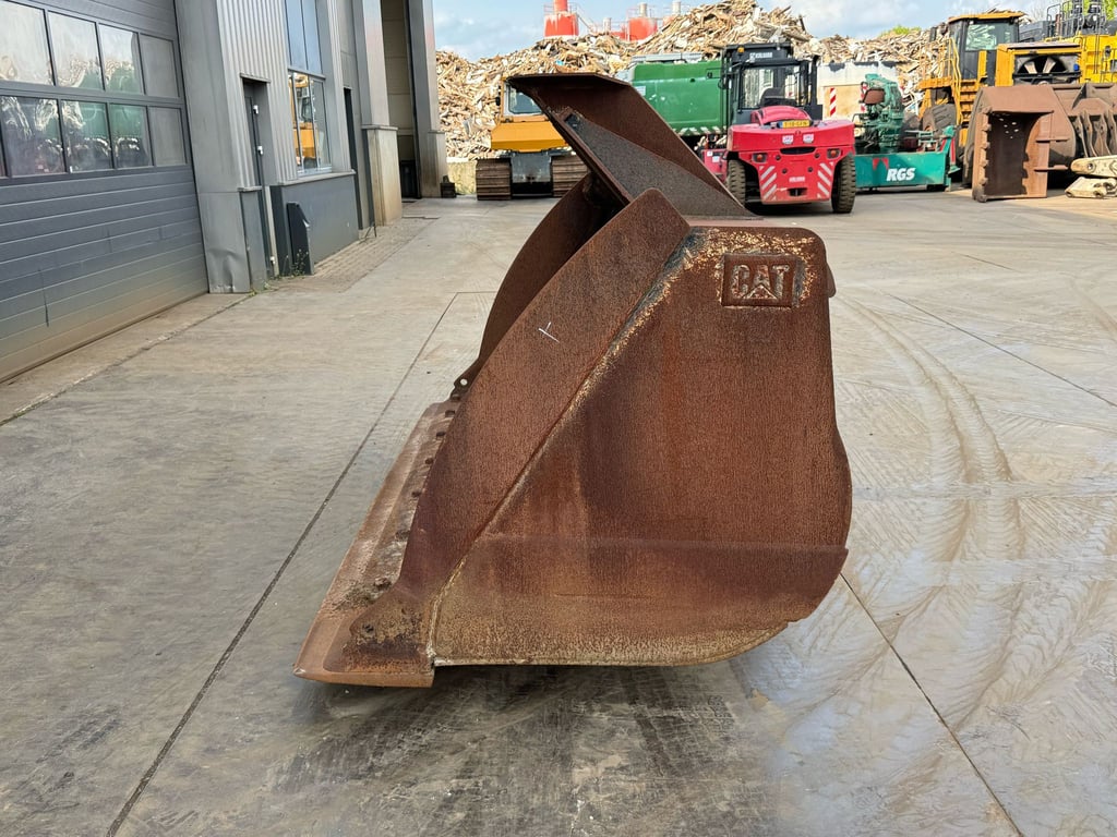 Caterpillar 966M Bucket 4.4 m3 2016 00033274 966M Bucket 4.4 m3 2016 1 image 2