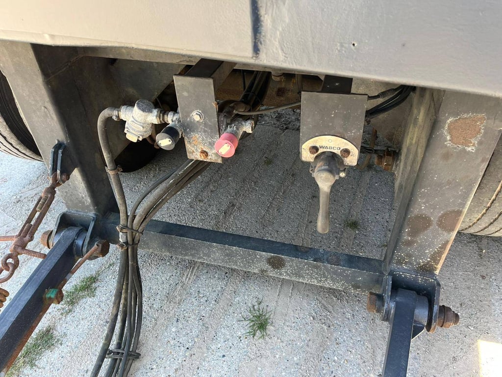 Flatbed Semi-Trailer Cuppers 2002 2002 CUPPERS SA 10-10L 2002 1 image 11