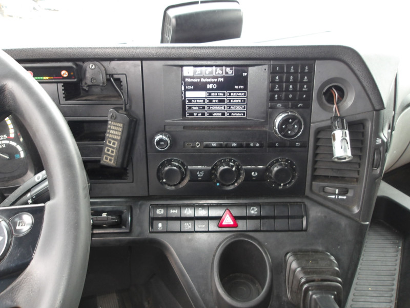 Heavy machinery product image - Image 9 of 15