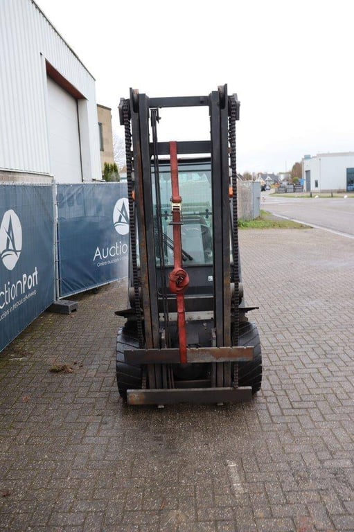 Forklift Nissan 30 LPG 2850kg 30 1 Forklift image 7