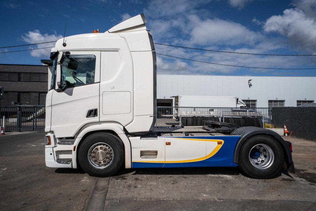 SCANIA R450 + KIPHYDR. 2017 E64012 R450 + KIPHYDR. 2017 1 image 2