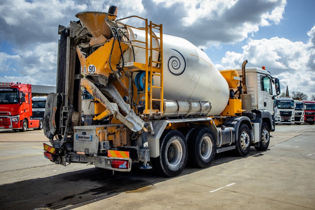 MAN TGS 32.400BB+LIEBHERR 8M³+BAND/TAPIS 16m 2014 E59799 TGS 32.400BB+LIEBHERR 8M³+BAND/TAPIS 16m 2014 1 image 6