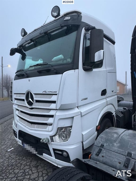 Mercedes-Benz Actros 2551 6x2 Tractor Unit – Repair Object 2014 22008 Actros 2551 6x2 Tractor Unit – Repair Object 2014 1 ...