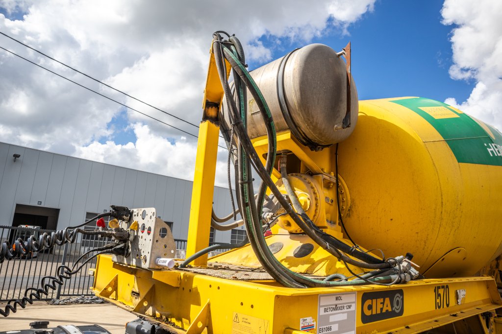 CIFA BETON MIXER/MALAXEUR/MISCHER 12M3 - STEERING AXLE 2018 E61066 CIFA BETON MIXER/MALAXEUR/MISCHER 12M3 - STEERING AXLE ...