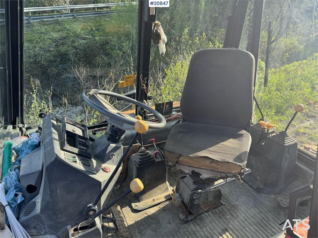 Heavy machinery product image - Image 15 of 15