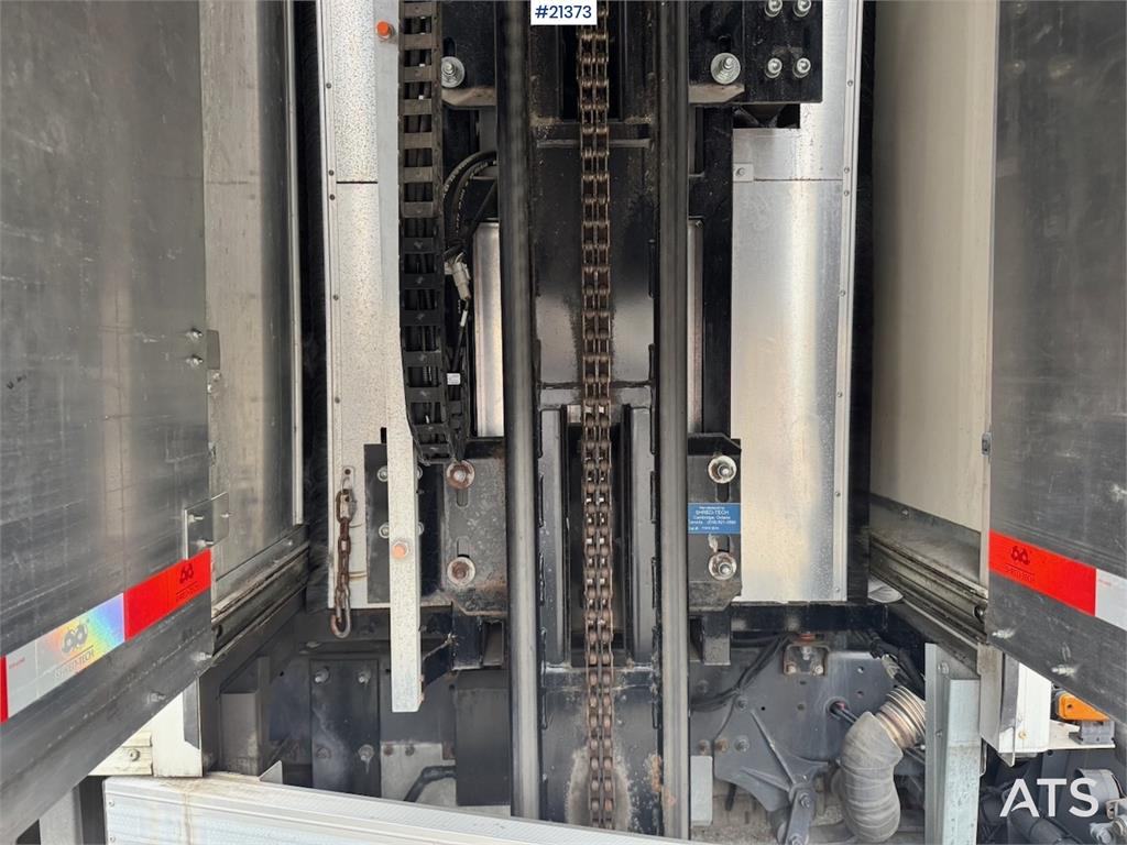 DAF LF260 Shredder Truck. 37,000 km! Must See! 2020 21373 DAF LF260 Shredder Truck. 37,000 km! Must See! 2020 1 image 11