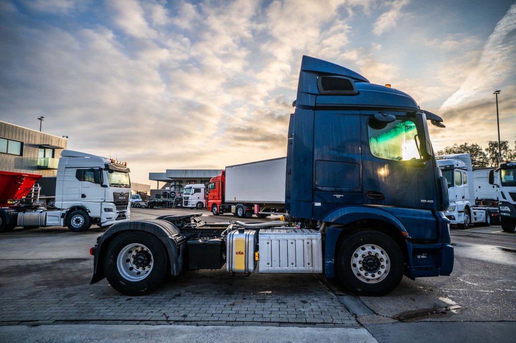 MERCEDES ACTROS 1846 LS + HYDR. 2017 E64578 ACTROS 1846 LS + HYDR. 2017 1 image 3