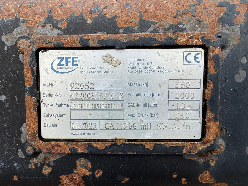 ZFE Side-Tilting bucket 2023 70001910 ZFE Side-Tilting bucket 2023 1 image 10