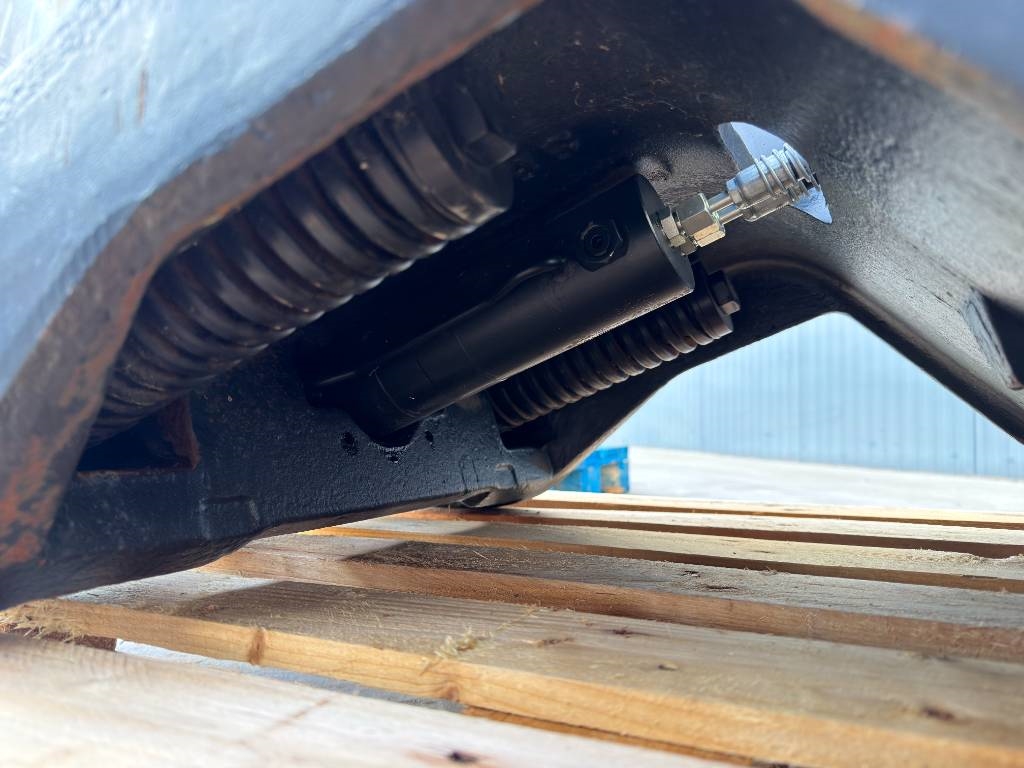 Heavy machinery product image - Image 15 of 15