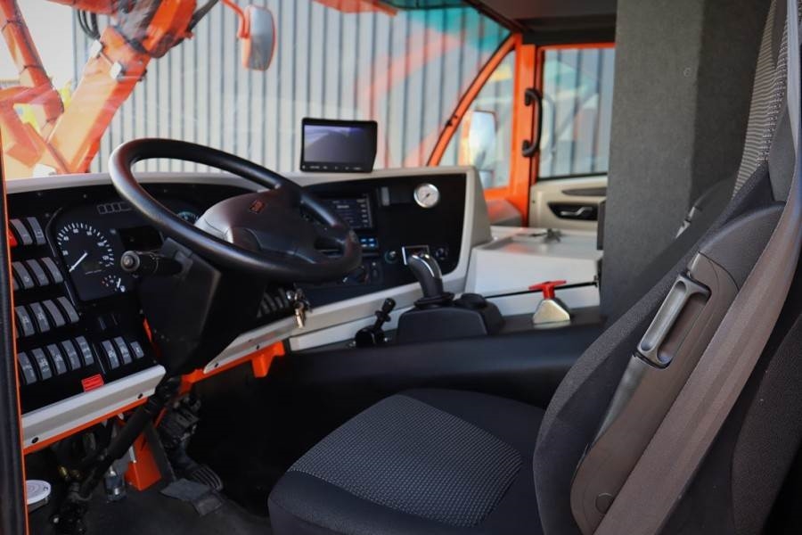 Heavy machinery product image - Image 4 of 15