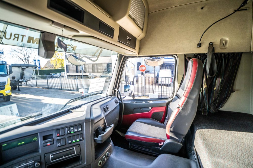 VOLVO FMX 460 GLOB + HYDR 2016 E64850 FMX 460 GLOB + HYDR 2016 1 image 11