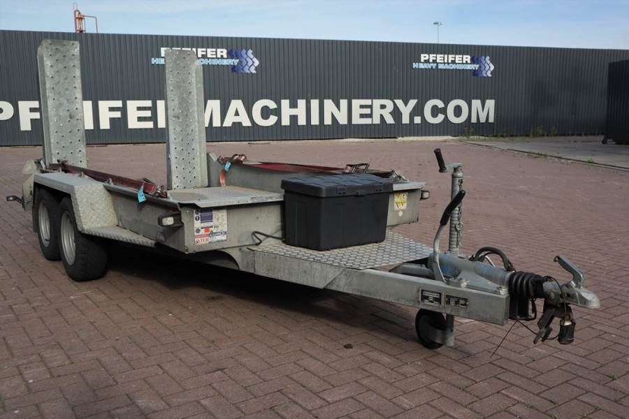 Ifor Williams WILLIAM 2HB 2 Axel Trailer, 2.856 kg Capacity, Inc 2017 IFOR WILLIAM - 2HB - 61780 IFOR WILLIAMS WILLIAM 2HB...