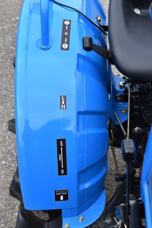 Mini tractor Iseki TX155 Diesel Refit Iseki Tx155F 1 image 8
