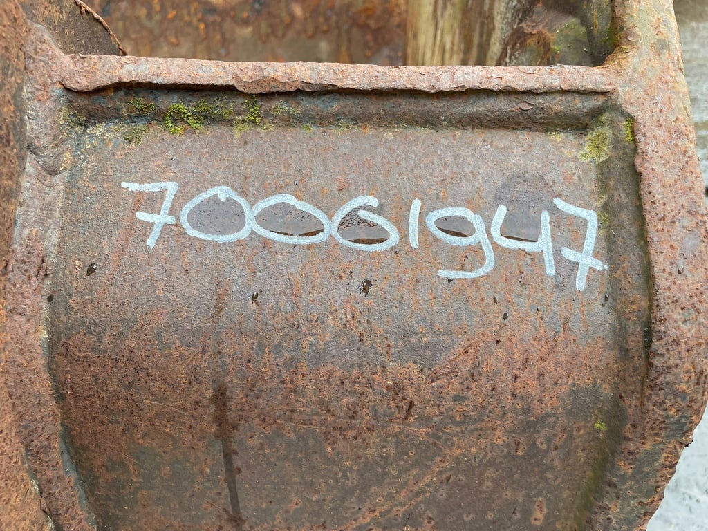 Caterpillar Digging bucket 70001947 Digging bucket 1 image 9