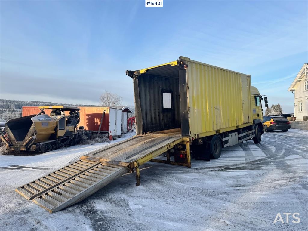 MAN TGM 15.280 Container truck w/ Driving bridges. 2007 19431 TGM 15.280 Container w/ Driving bridges. 2007 1 image 7