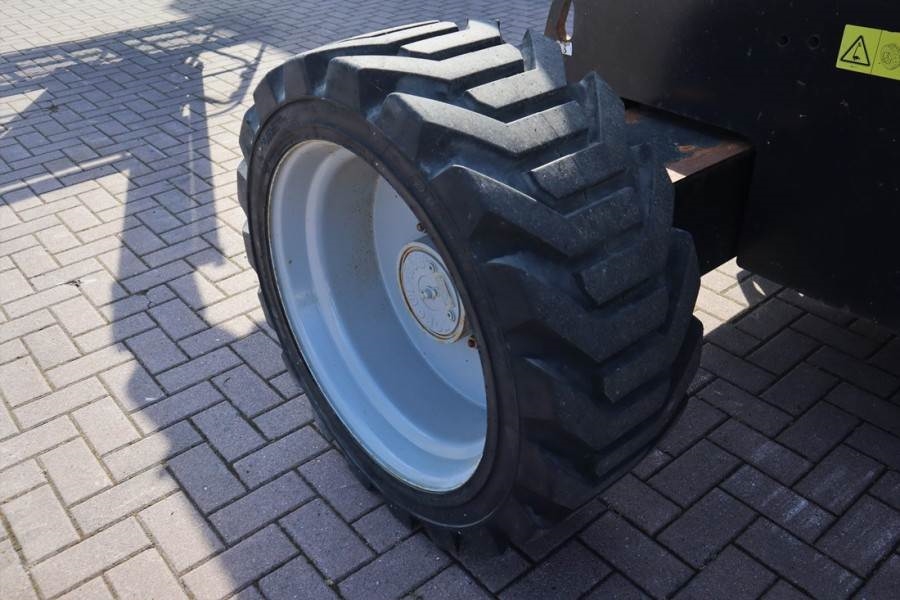 Genie Z60/37FE Valid Inspection, *Guarantee! Hybrid, 4x4 2017 GENIE - Z60/37FE - 61260 Z60/37FE Valid Inspection, *Guarant...
