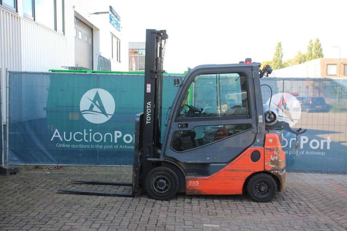 Forklift Toyota 02-8FGF18 LPG 1750kg 4.0m 2019 2019 02-8FGF18 2019 1 Forklift image 2