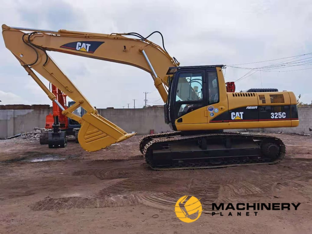 325C Caterpillar Used Crawler Excavator 25tons LOW PRICE 325C 2018 1 Crawler Excavators image 5