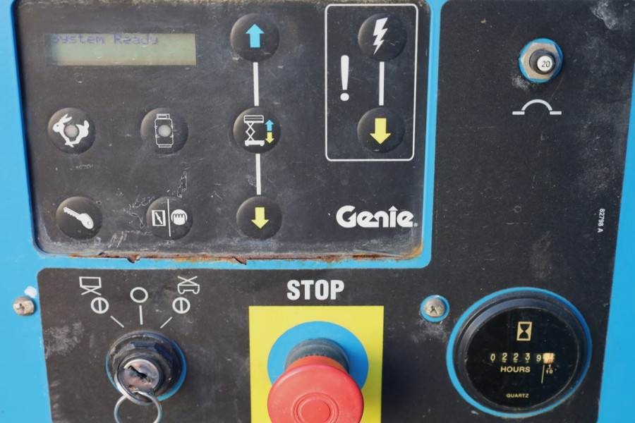 Genie GS4390 Diesel, 4x4 Drive, 15m Working Height, 680k 2012 GENIE - GS4390 - 63308 GS4390 Diesel, 4x4 Drive, 15m Working...