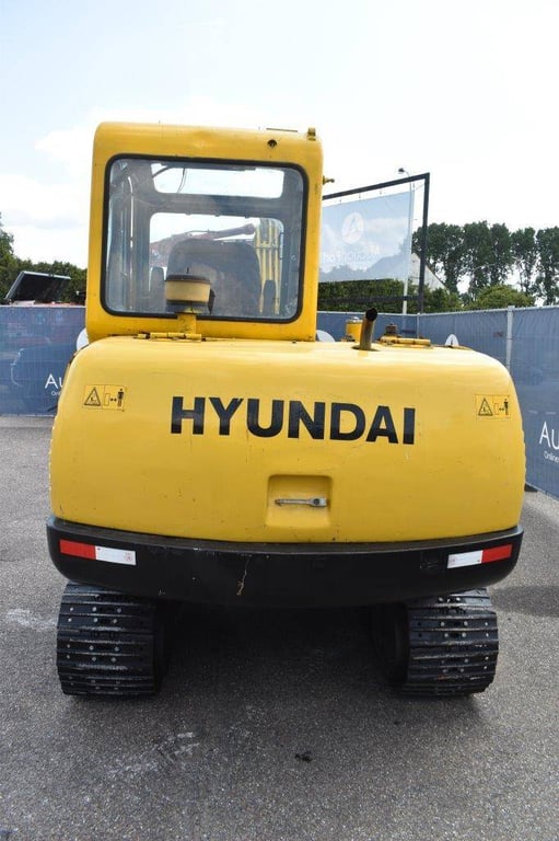 Hyundai R55-7 Diesel Crawler Excavator R55-7 1 Crawler Excavators image 5