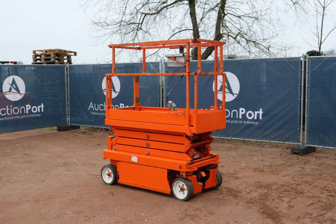 Scissor Lift Skyjack SJ3219 Electric 7.8m 2015 2015 SJ3219 2015 1 Scissor Lifts image 4