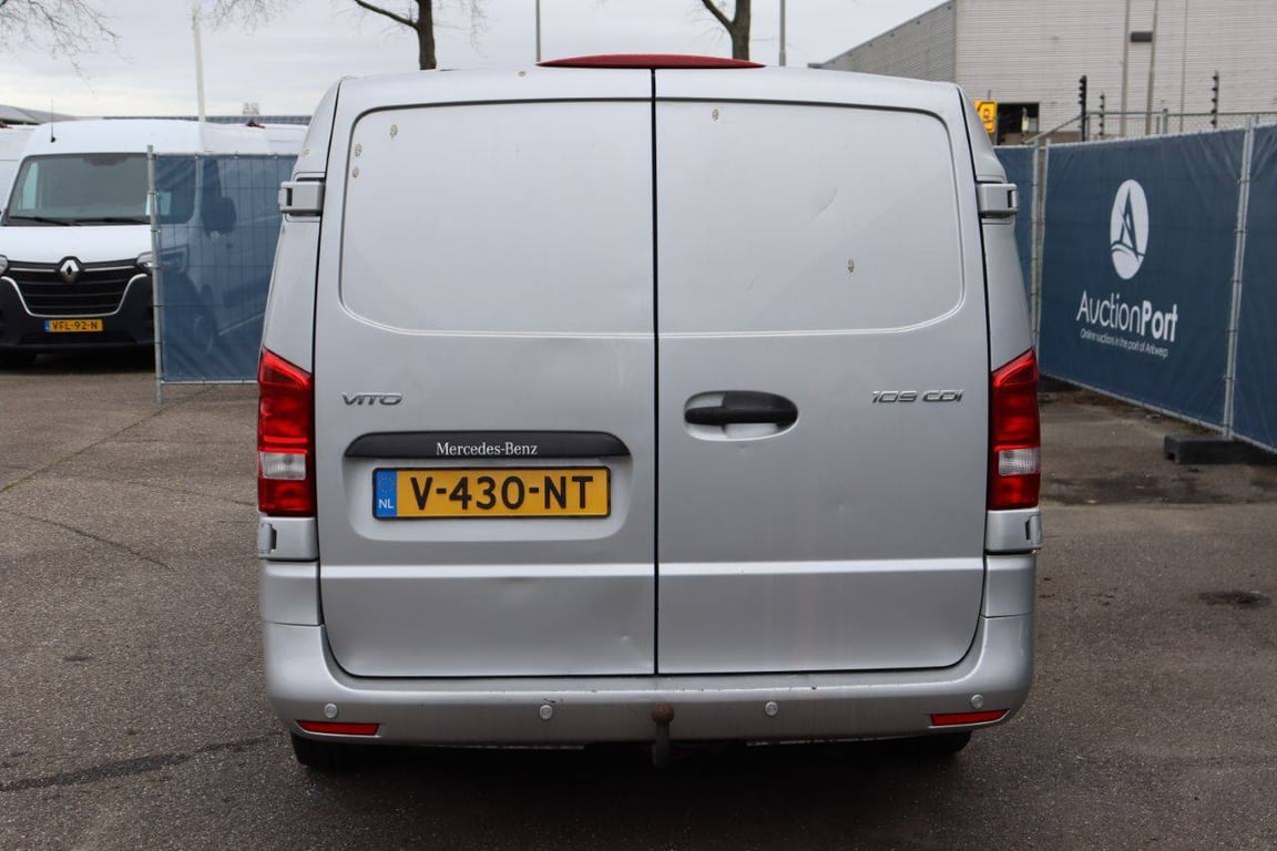 Mercedes-Benz Vito Diesel 2018 Van 2018 Vito 2018 1 image 5