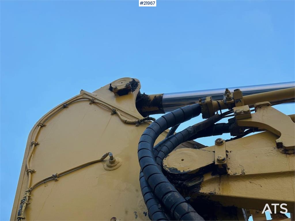 Komatsu PC240LC-8 Crawler Excavator w/ Digger Bucket. 2007 21967 PC240LC-8 Crawler Excavator w/ Digger Bucket. 2007 1 Craw...