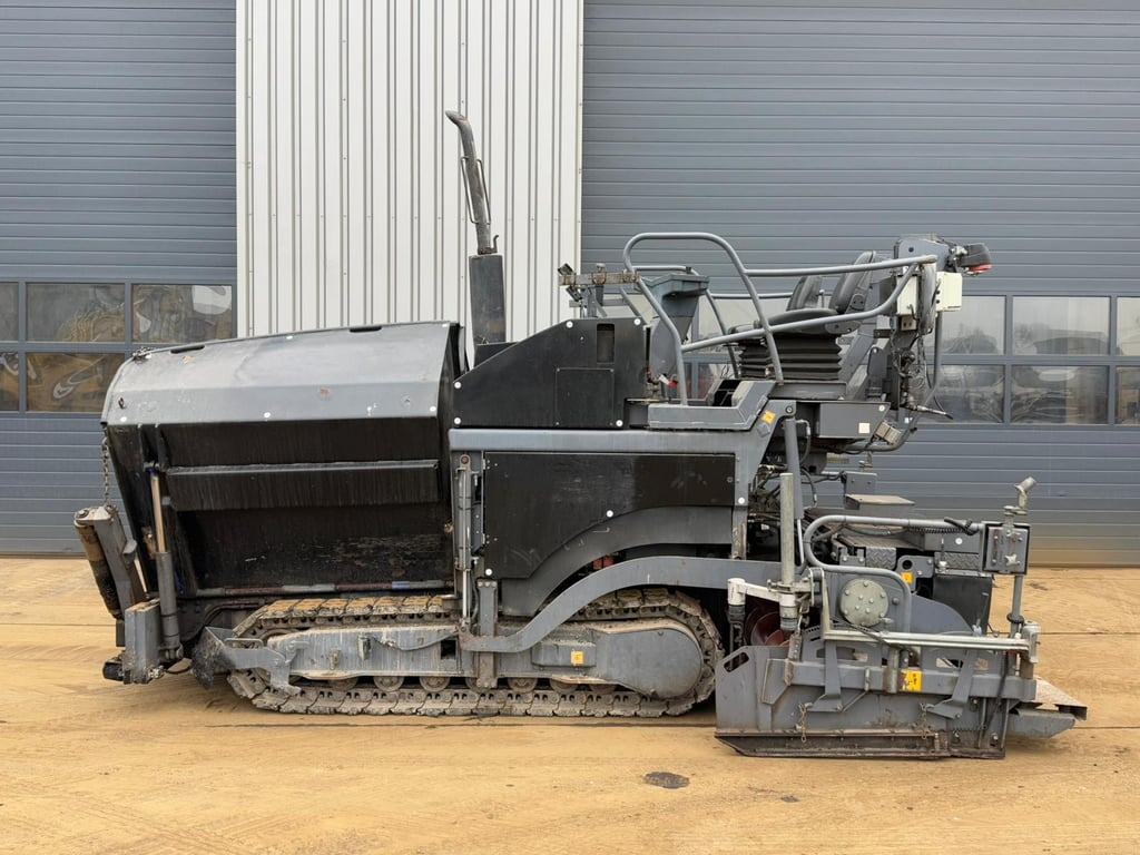 Heavy machinery product image - Image 1 of 15