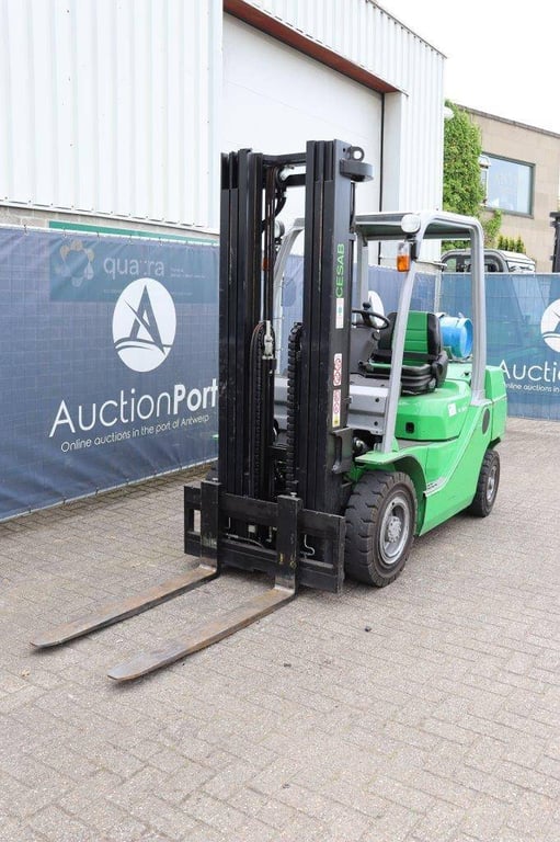Forklift CESAB M325G LPG 2500kg 2018 2018 Cesab M325G 2018 1 Forklift image 9