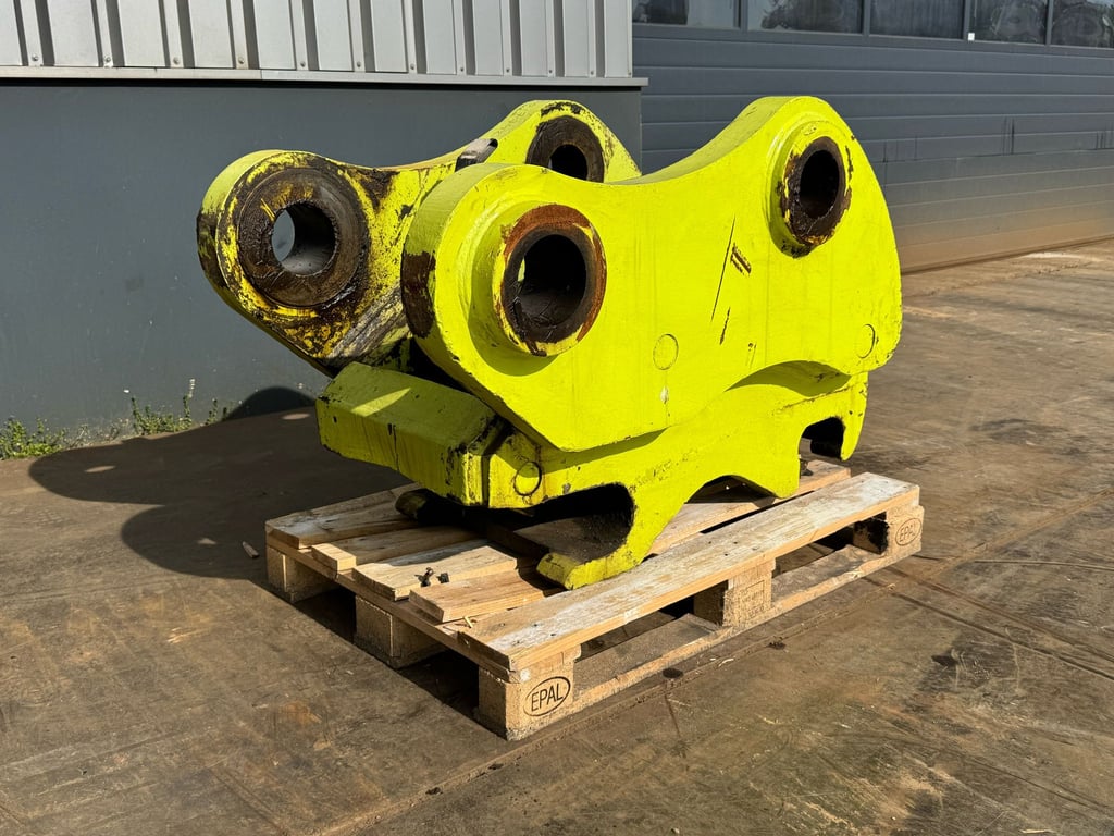 Caterpillar 352F Miller Pin-On Quick Coupler 70001781 352F Miller Pin-On Quick Coupler 1 image 5