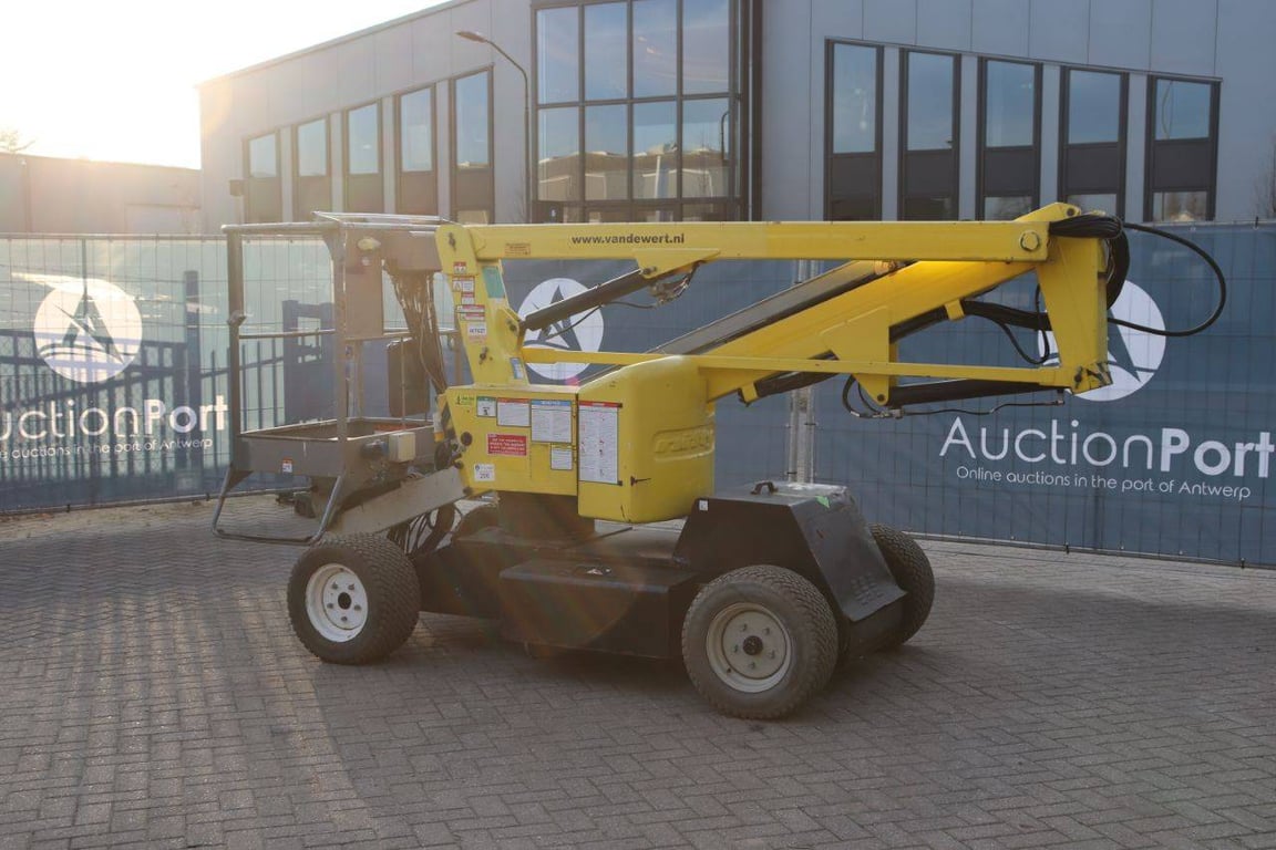 Articulating boom lift Niftylift HR12NDE Diesel 12m 2014 2014 Niftylift HR12NDE 2014 1 image 4