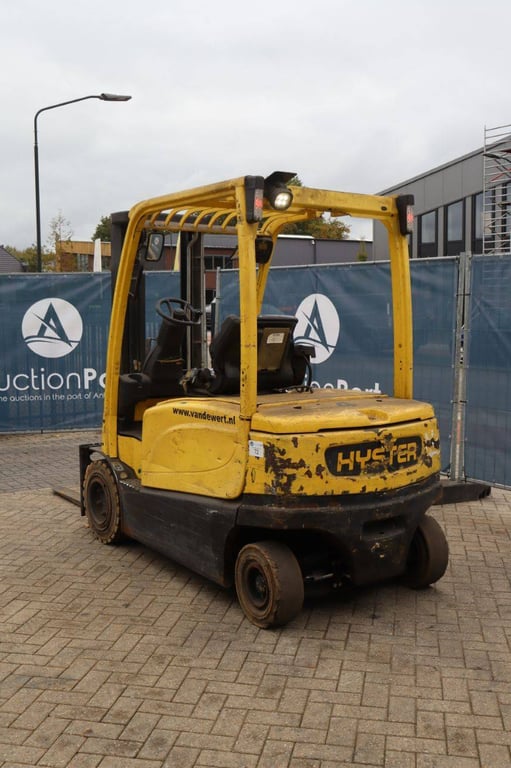 Hyster J3.0XN Electric Forklift 2330kg 3.2m 2011 2011 J3.0XN 2011 1 Forklift image 4