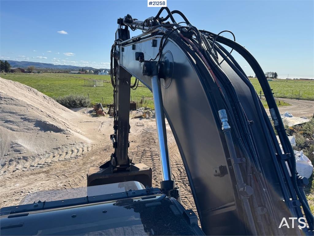 Hitachi ZX 190 LC-6 with Engcon rototilt og graveskuffe. 2018 21258 ZX 190 LC-6 with Engcon rototilt og graveskuffe. 2018 ...