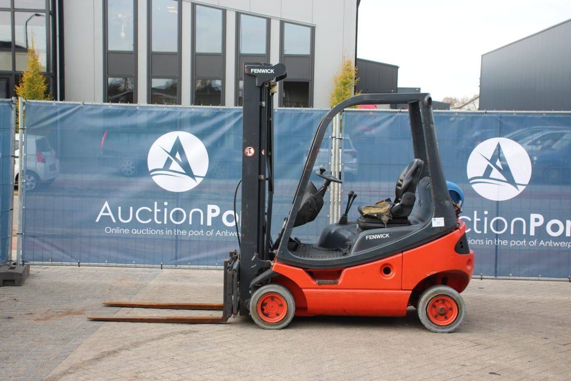 Forklift Linde H12T-03 LPG 1200kg 2001 2001 H12T-03 2001 1 Forklift image 2