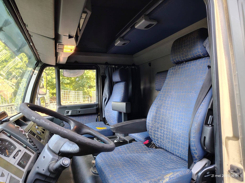 Box Truck MAN L2000 Diesel 2004 2004 L2000 2004 1 image 10
