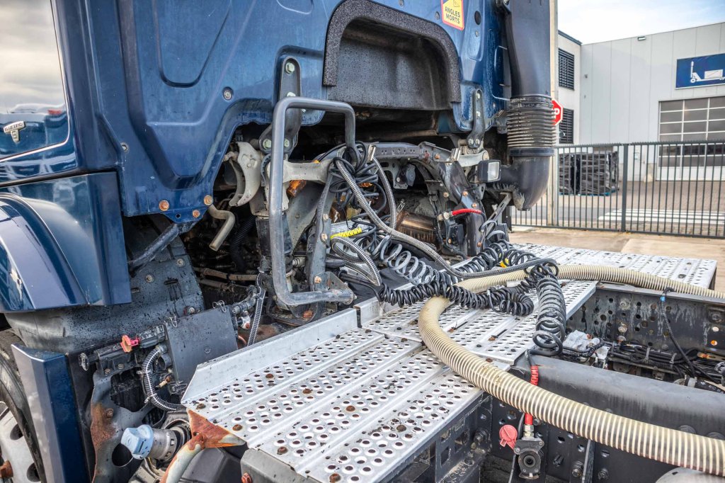 MERCEDES AROCS 1843 LS (NO ACTROS)+ HYDRAULIQUE 2015 E62903 AROCS 1843 LS (NO ACTROS)+ HYDRAULIQUE 2015 1 image 7
