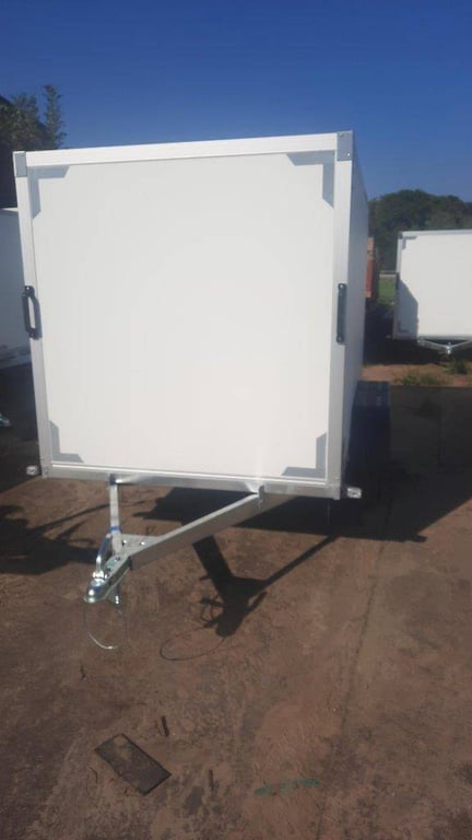 Closed Trailer Kerenzo 2.50x1.50x1.50m New KERENZO 2.50x1.50x1.50m 0 image 2