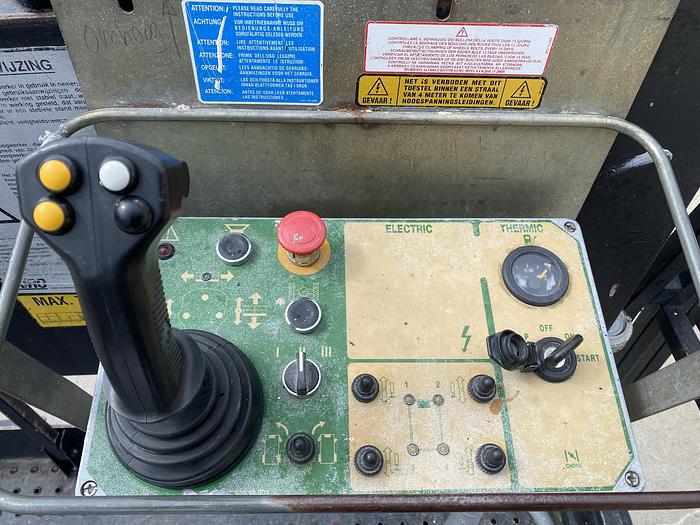 2001 Airo SF1200-D-4WD, 4x4 Schaar hoogwerker, 14 meter 2001 AIRO SF1200-D-4WD, 4x4 Schaar hoogwerker, 14 meter 2001 1 ima...