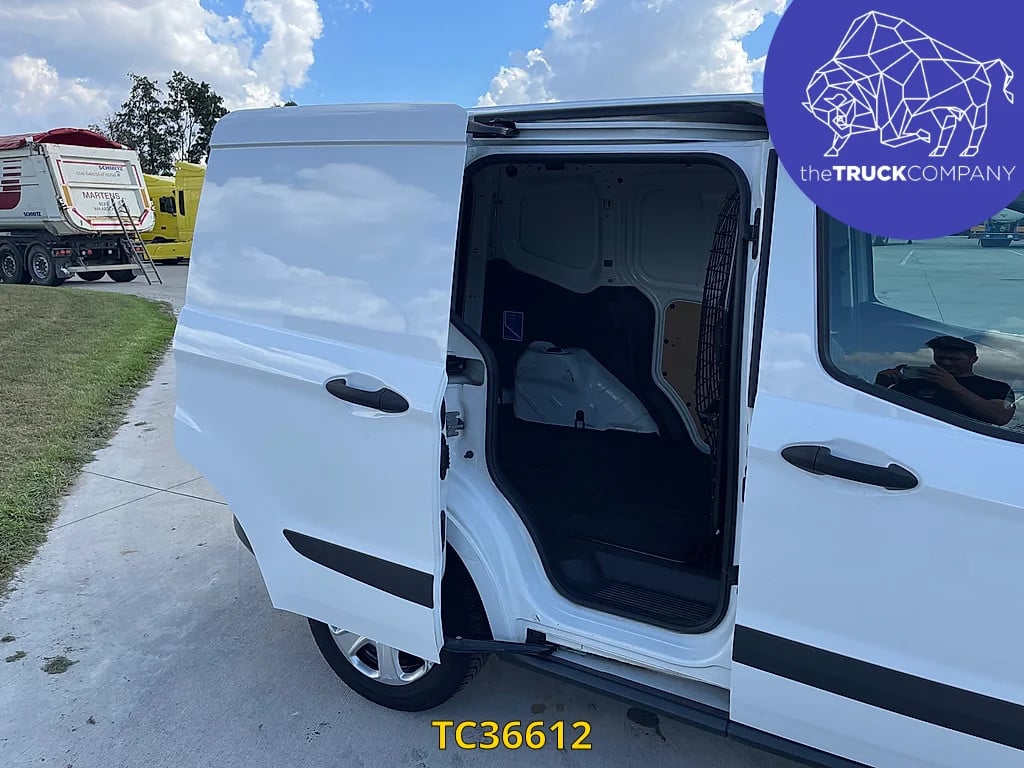 Ford Transit COURIER 1.5 TDCI TREND 2019 TC36612 Transit COURIER 1.5 TDCI TREND 2019 1 image 9