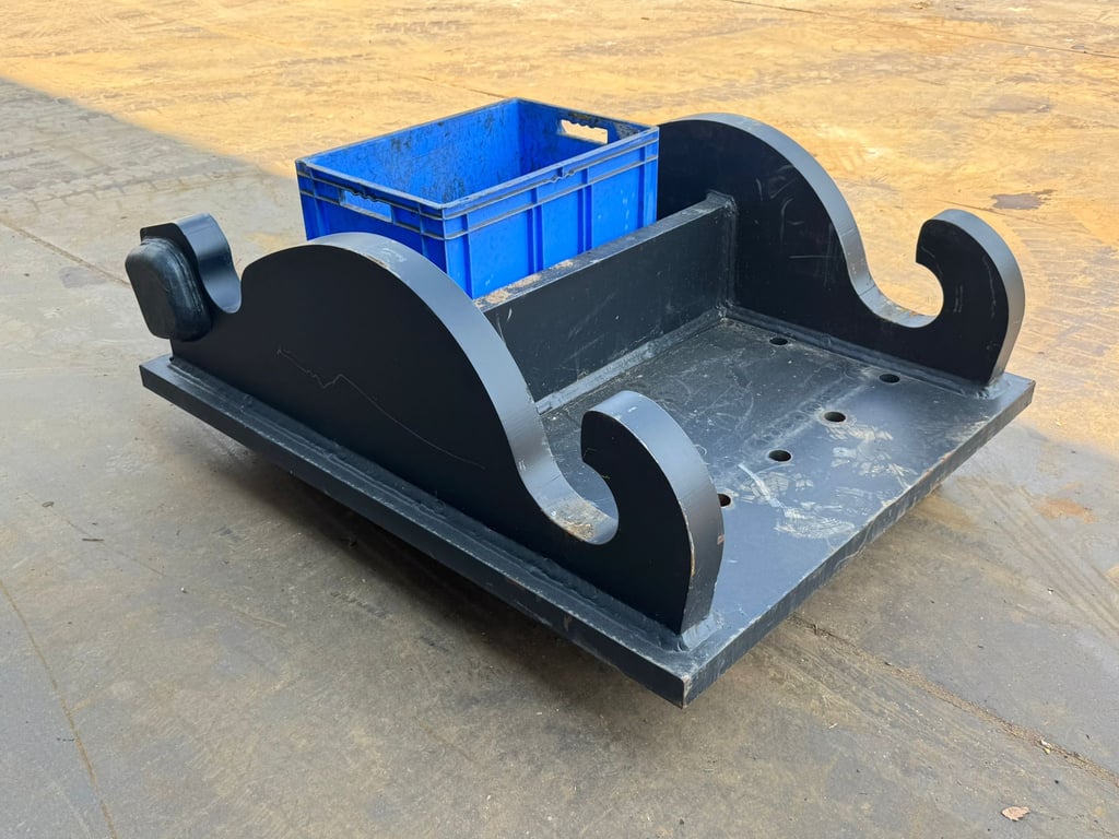 Caterpillar Caterpillar Plate CW70 2021 70001890 Caterpillar Plate CW70 2021 1 image 5