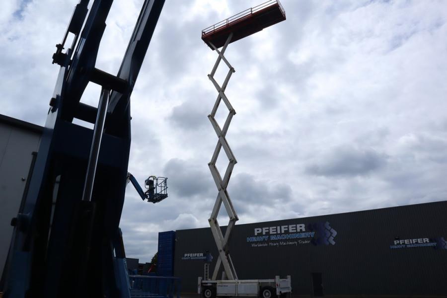 Liftlux SL320-30DS Diesel, 4x4 Drive, 34m Working Height, 1999 LIFTLUX - SL320-30DS - 90091 Liftlux SL320-30DS Diesel, 4x4...