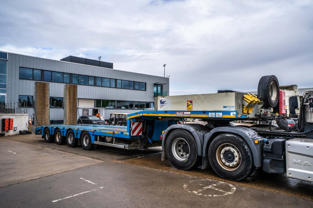 MAX TRAILER MAX TRAILER 110-F-S44+3XSTEERING/DIR. 2016 E64671 Max Trailer MAX TRAILER 110-F-S44+3XSTEERING/DIR. 2016 1 ima...