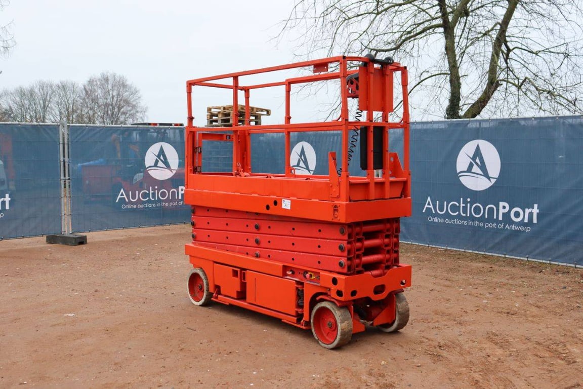 Scissor Lift Genie Electric 2004 2004 2004 1 Scissor Lifts image 4
