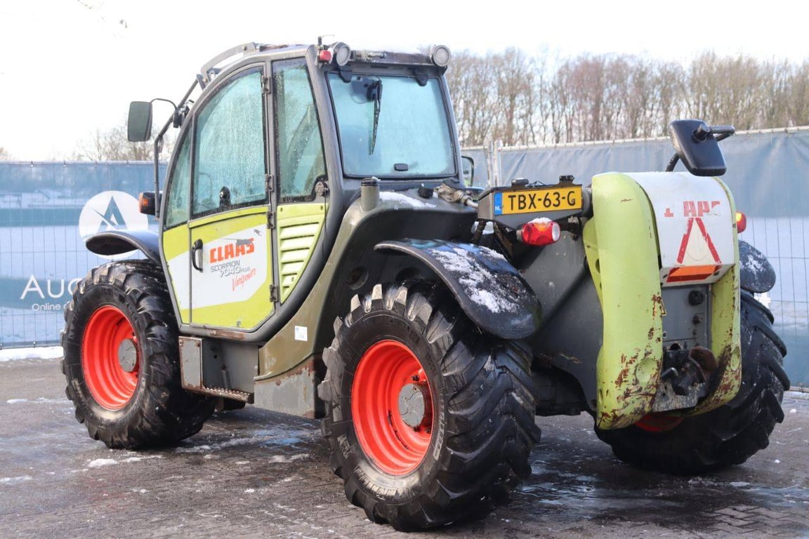Telehandler Claas SCORPION 7040 Diesel 88kW 4000kg 7m 2010 2010 SCORPION 7040 2010 1 image 4