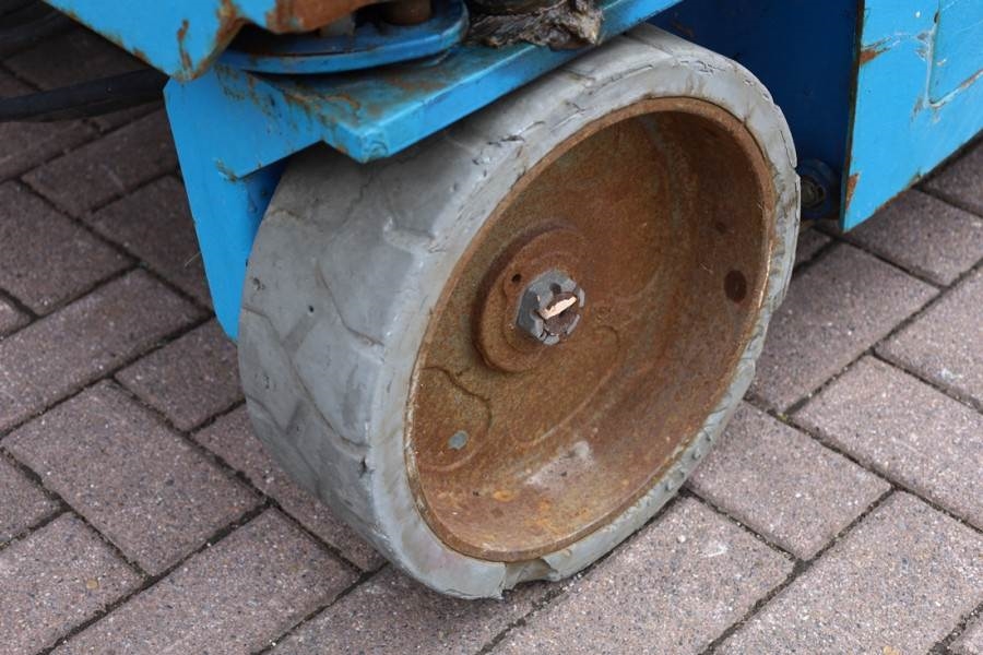 Genie GS2646 Electric, Working Height 9.80m, Capacity 45 2013 GENIE - GS2646 - 90035 GS2646 Electric, Working Height 9.80m...