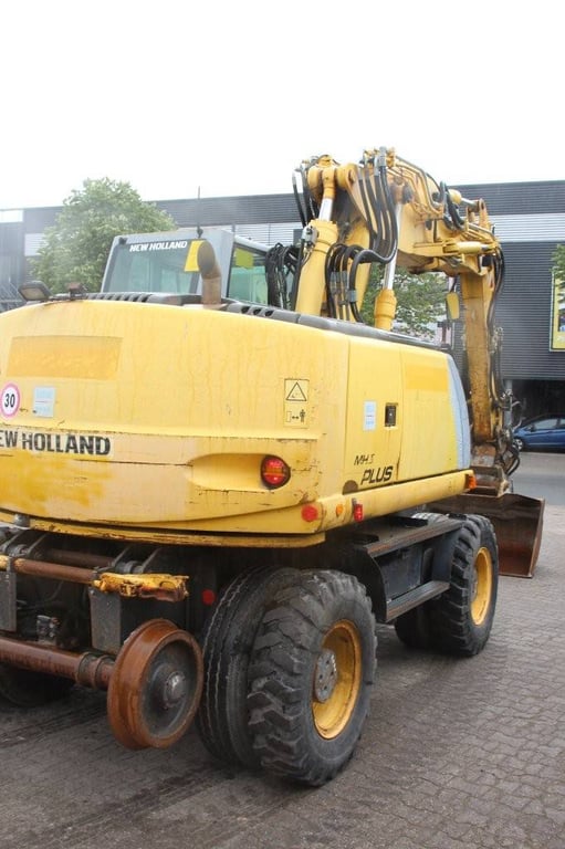 Wheel excavator New Holland MH5 Plus Diesel 2008 2008 MH5 Plus 2008 1 Wheel Loaders image 5